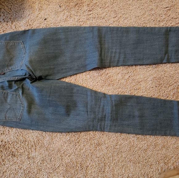 Levi's - Picture 2 of 2